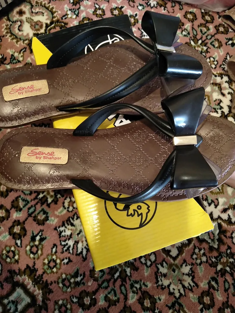 دمپایی لا انگشتی دخترانه شهپر کد 3366 رنگ مشکی