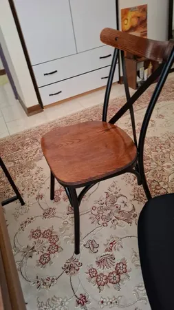 صندلی مدل تونت لهستانی