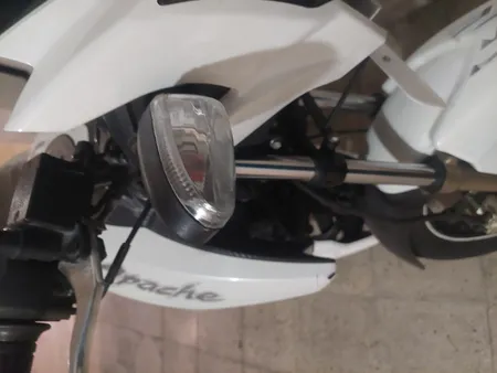 چراغ راهنما موتور سیکلت مدل آپاچی