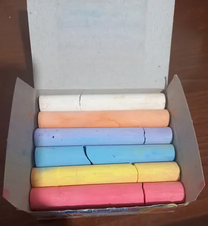 گچ رنگی مارلو مدل رنگینک بسته 12 عددی