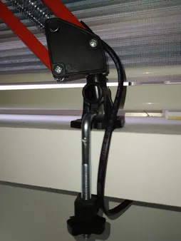 چراغ مطالعه مدل EN-101 همراه با لامپ ال ای دی 6 وات سهند E27