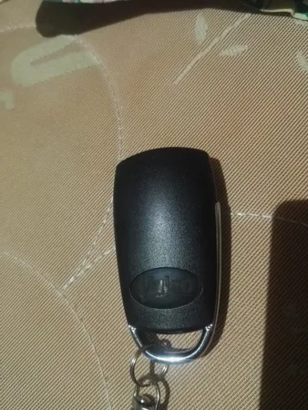 ریموت در پارکینگ مدل R402