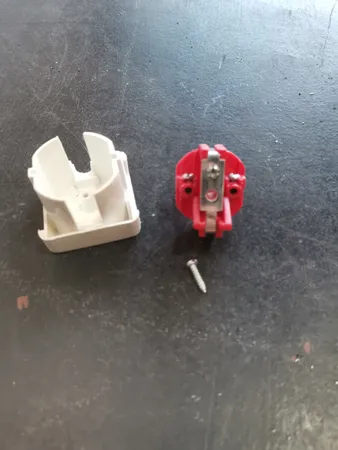 دوشاخه برق نور مدل ارت‌دار بسته 10 عددی