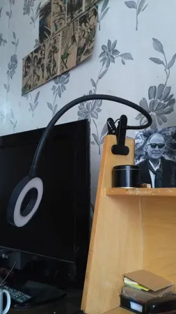 چراغ مطالعه کیو وای اچ مدل lna-10