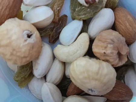 آجیل مخلوط شیرین اکبر راستگو - 280 گرم