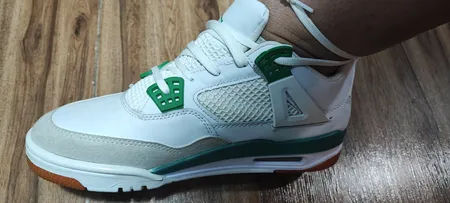 کفش مخصوص دویدن مدل 4 Retro