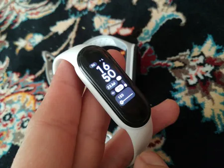 بند مدل rain-560 مناسب برای مچ بند هوشمند شیائومی Mi Band 5