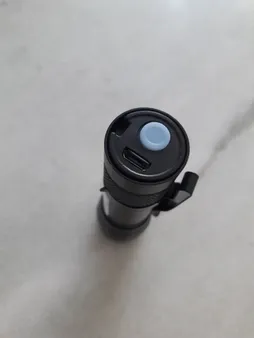 چراغ قوه دستی مدل پلیس با نور مهتابی