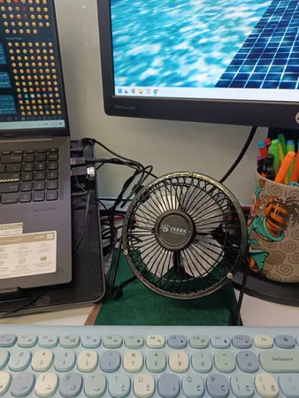 پنکه رومیزی USB شارک مدل SMALL-13CM فلزی