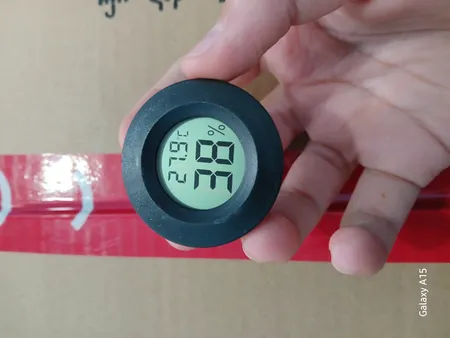 دماسنج و رطوبت سنج مدل C001