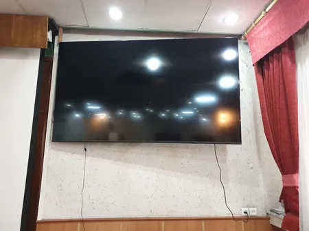 پایه دیواری تلویزیون تی وی جک مدل W6 مناسب برای تلوزیون 55 تا 85 اینچ