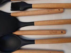 تجریه خرید سرویس کفگیر و ملاقه 12 پارچه جی فی نی مدل 01