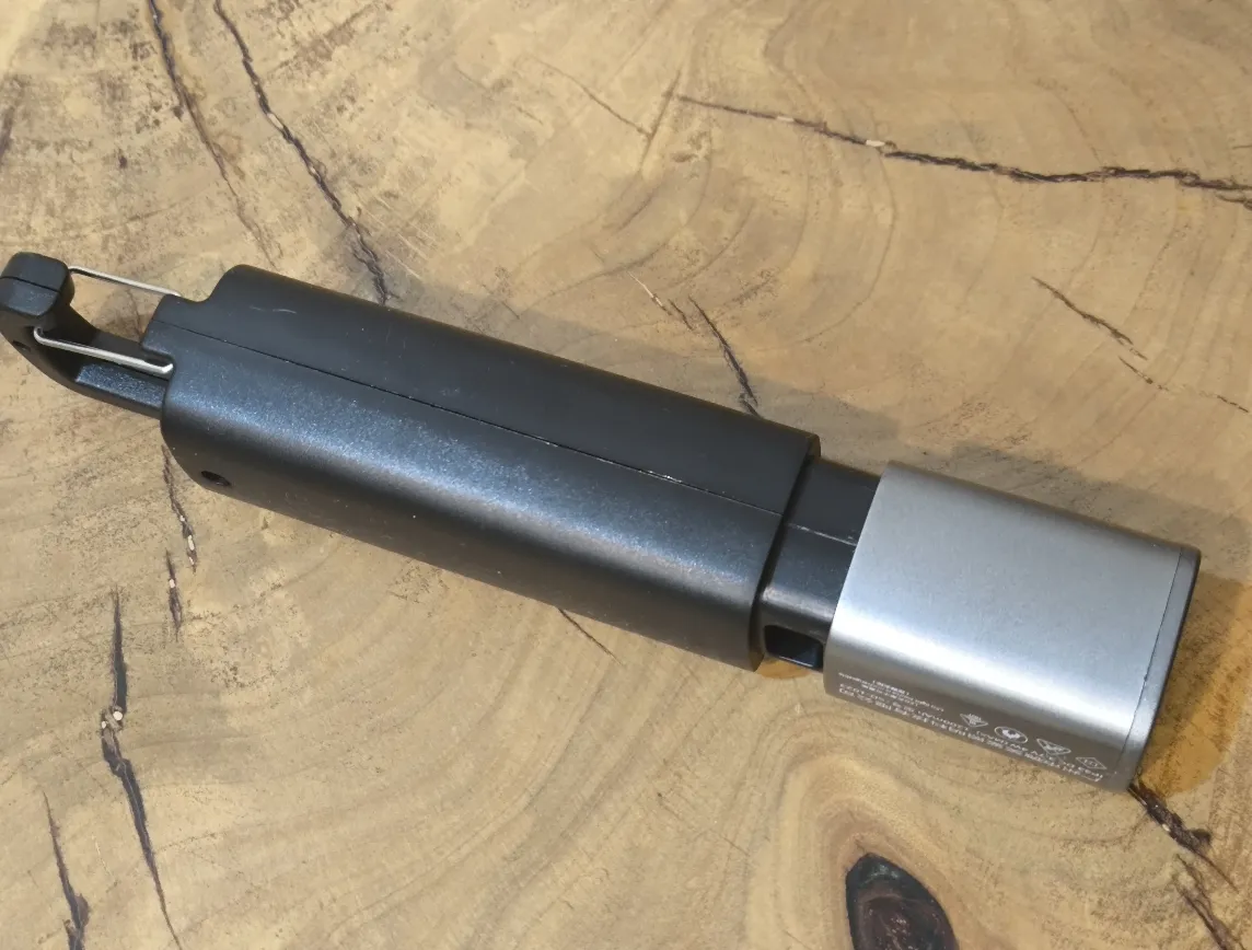 چراغ قوه شارژی اسمایلینگ شارک مدل SD-1023