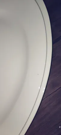 سرویس چینی 28 پارچه غذاخوری چینی زرین ایران سری ایتالیا اف مدل سفید درجه عالی