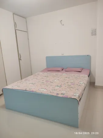تخت خواب دو نفره اعیان مدل FH812 سایز 160x200 سانتی متر