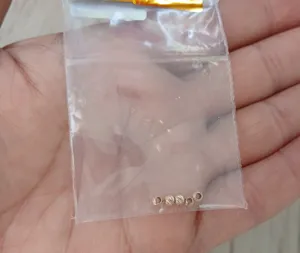 تجریه خرید طلا گرمی 18 عیار گالری صادقی مدل گوی بسته 5 عددی