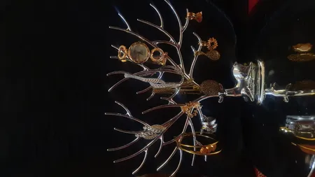 استند جواهرات طرح گوزن مدل Lyu