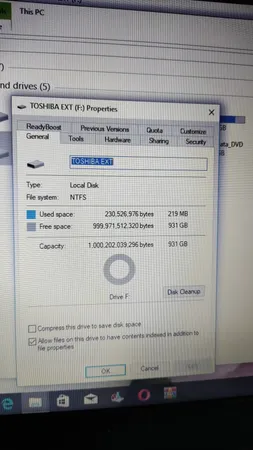 هارد اکسترنال توشیبا مدل Canvio Ready ظرفیت یک ترابایت دارای رابط USB Type-A 3.2
