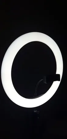 رینگ لایت مدل MJ33-RGB