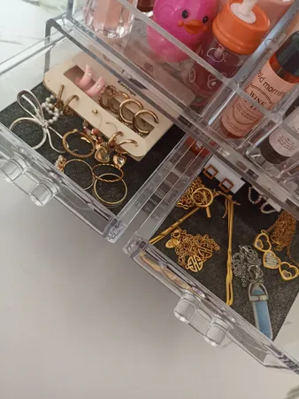 استند لوازم آرایشی مدل Cosmetic