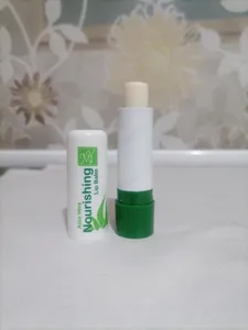 تجریه خرید بالم لب مای مدل Aloe Vera Nourishing