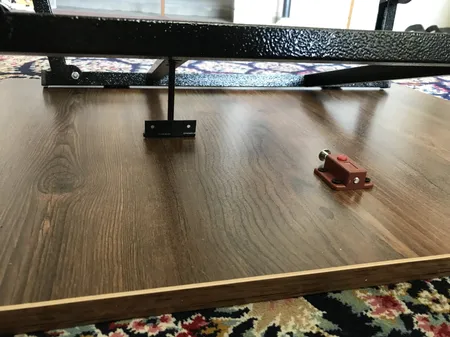 میز تحریر جهان مدل فلورانس پایه کوتاه