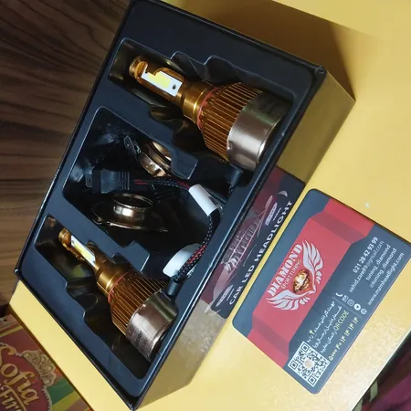 هدلایت لامپ خودرو D9 مدل H4 بسته 2 عددی