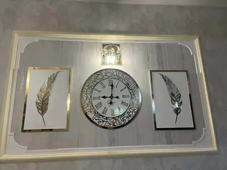 ساعت دیواری اِلِنسی مدل وان یکاد