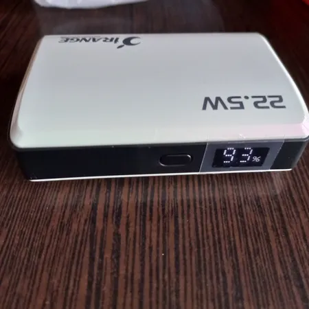 پاوربانک 22.5 وات آیرنج مدل U 21 ظرفیت 10000 میلی‌آمپرساعت