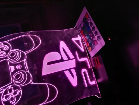 چراغ رومیزی مدل پلی استیشن4