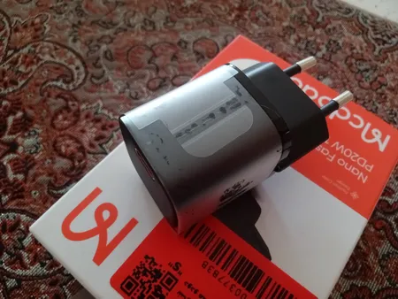 شارژر دیواری 20 وات مک دودو مدل CH-402