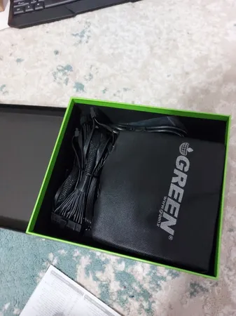 منبع تغذیه کامپیوتر گرین مدل GP600A-GED
