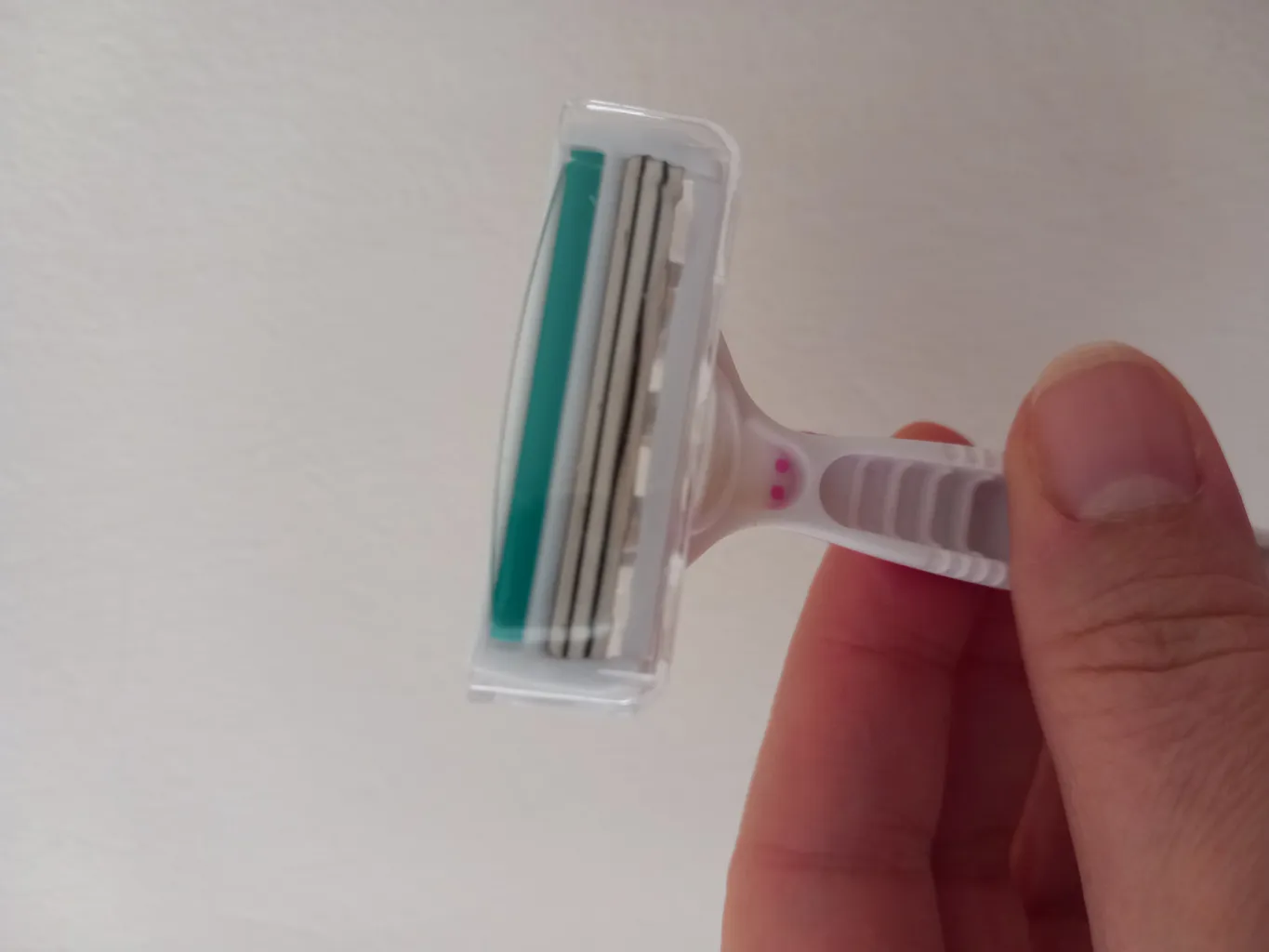 خود تراش زنانه افکس مدل Heron بسته 4 عددی