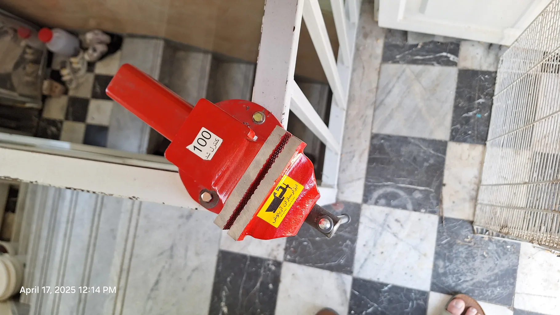 گیره رومیزی ابزار سازان آریاوش مدل 100