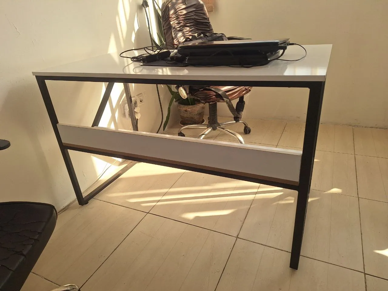 میز کامپیوتر کد 20596