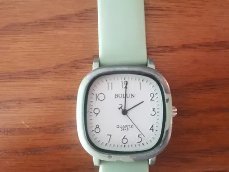 ساعت مچی عقربه ای دخترانه بولون مدل 01