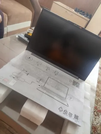 لپ تاپ 15.6 اینچی لنوو مدل IdeaPad Slim 3 15AMN8-R3 7320U 8GB 256SSD