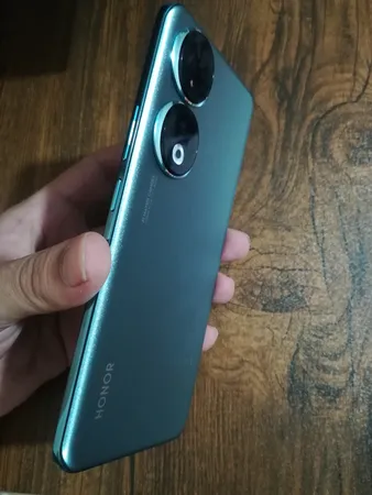 گوشی موبایل آنر مدل 90 دو سیم کارت ظرفیت 512 گیگابایت و رم 12 گیگابایت