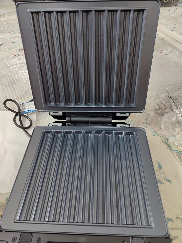 ساندویچ ساز و گریل سوناشی مدل 7 کاره SSM-881