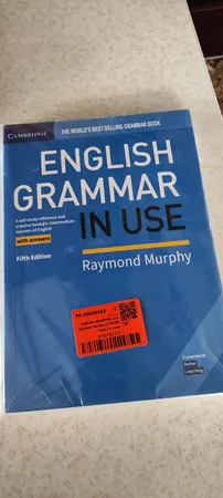 کتاب ENGLISH GRAMMAR IN USE اثر raymond murphy انتشارات رهنما