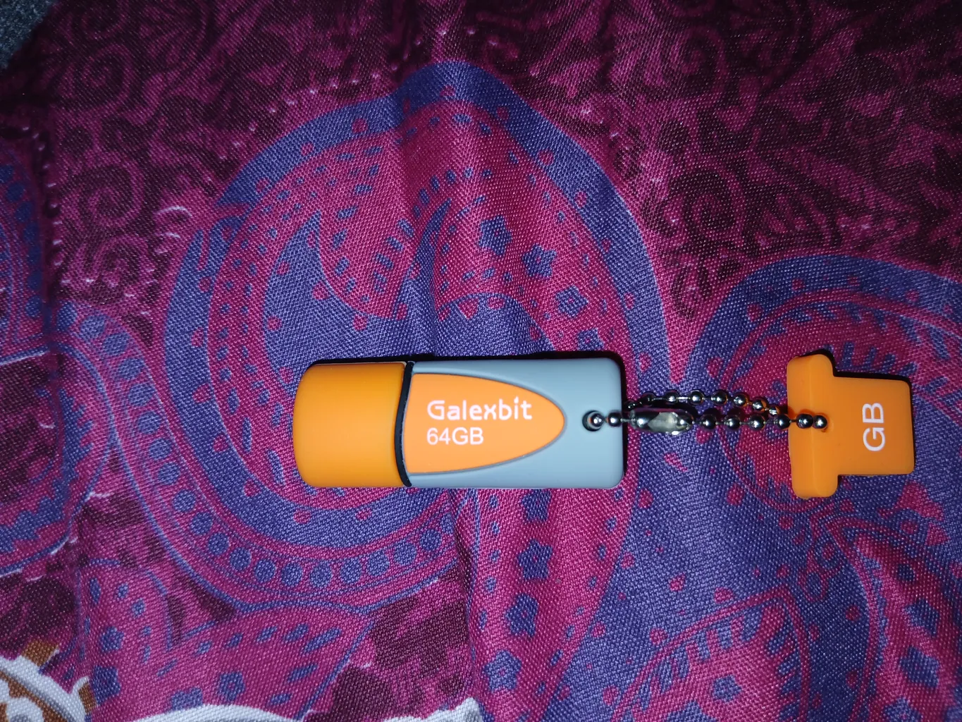 فلش مموری گلکسبیت مدل Rubbery ظرفیت 64 گیگابایت فلش مموری گلکسبیت مدل Rubbery ظرفیت 64 گیگابایت