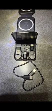 شارژر بی سیم 15 وات یورود مدل BM3093