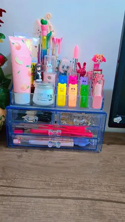 استند لوازم آرایشی مدل vs1