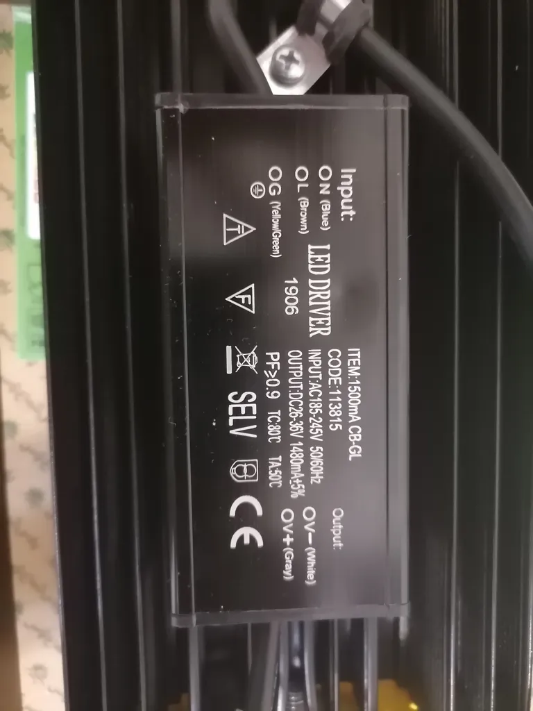 پروژکتور 50 وات پارس شعاع توس مدل ATRIA MCOB