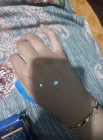 کرم ضد آفتاب بی رنگ بیو اکوا SPF 35 مدل TONE ‌محافظ UVA ،UVB ، ضد حساسیت، مناسب انواع پوست‌ معمولی و حساس حجم 35 میلی‌لیتر