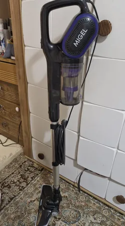 جاروبرقی 600 وات میگل مدل GSV 602