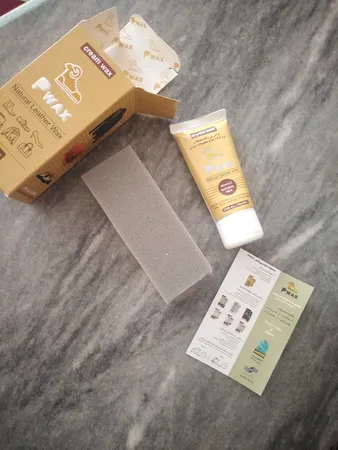 واکس کفش چرم پی واکس کد px به همراه اسفنج