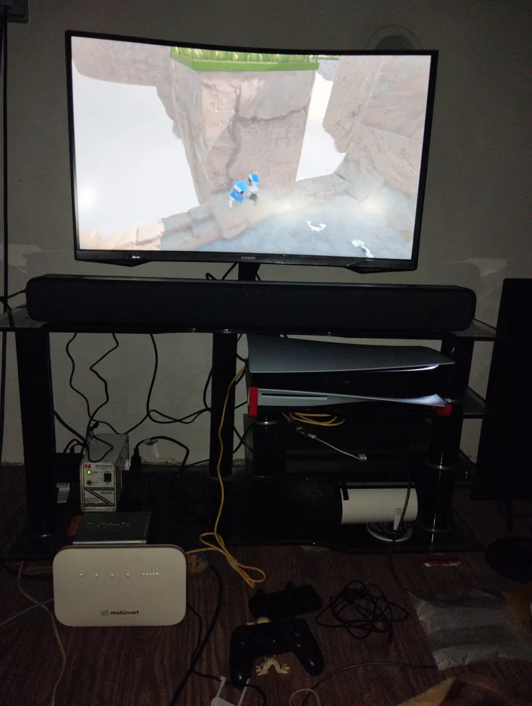 سوئیچ 1 پورت به 2 پورت HDMI بیسوس مدل  AIRJOY