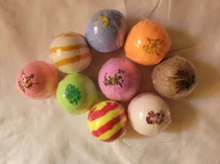 کوکتل نمک حمام اور مدل Mix Pedicure وزن 900 گرم بسته 9 عددی