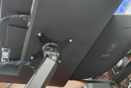 پایه نگهدارنده مانیتور ارگو مدل WLA001